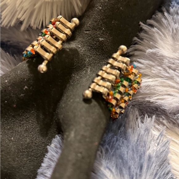 Colorful Beaded Silver Tone Bracelet - Picture 6 of 9